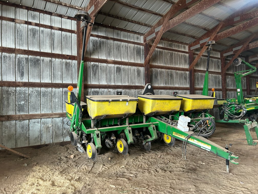 John Deere 1750 Conservation Planter (Arcadia, WI)