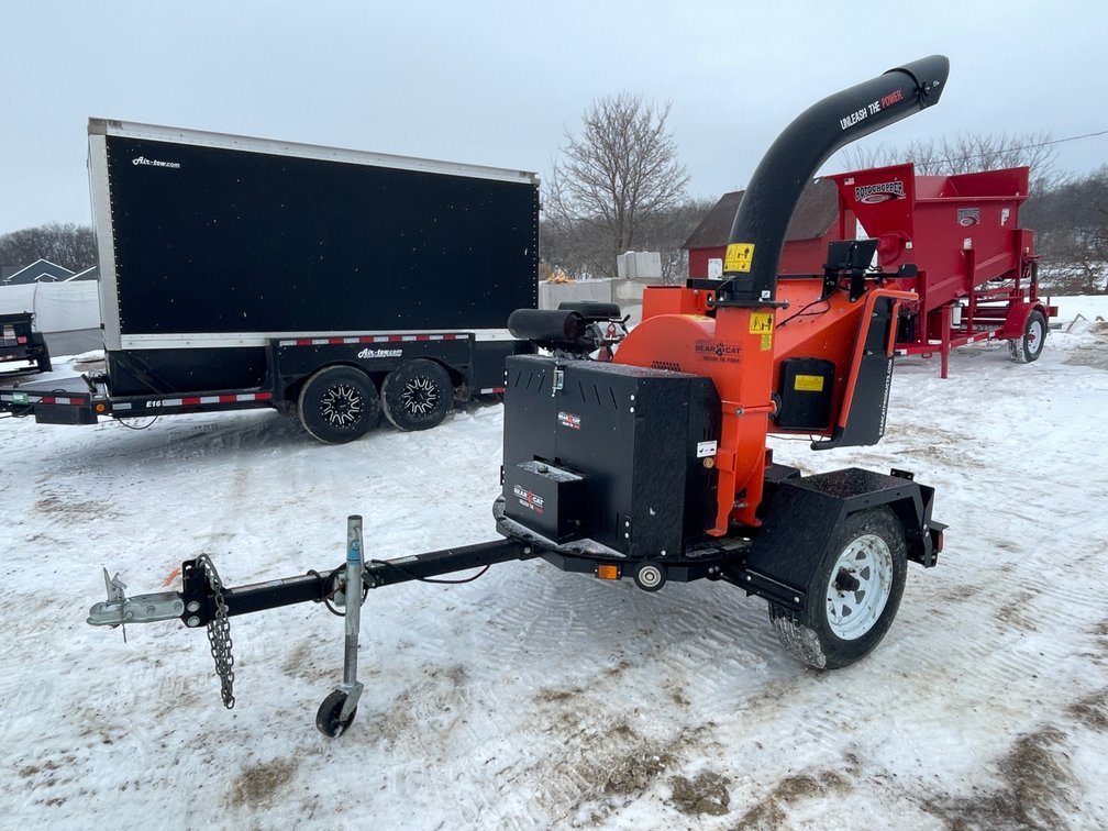 2022 Bear Cat Wood Chipper ( No Title)