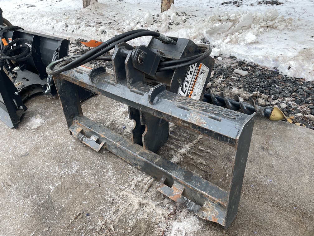 Lowe Skid Steer Mount 750 Auger with 4" Bit