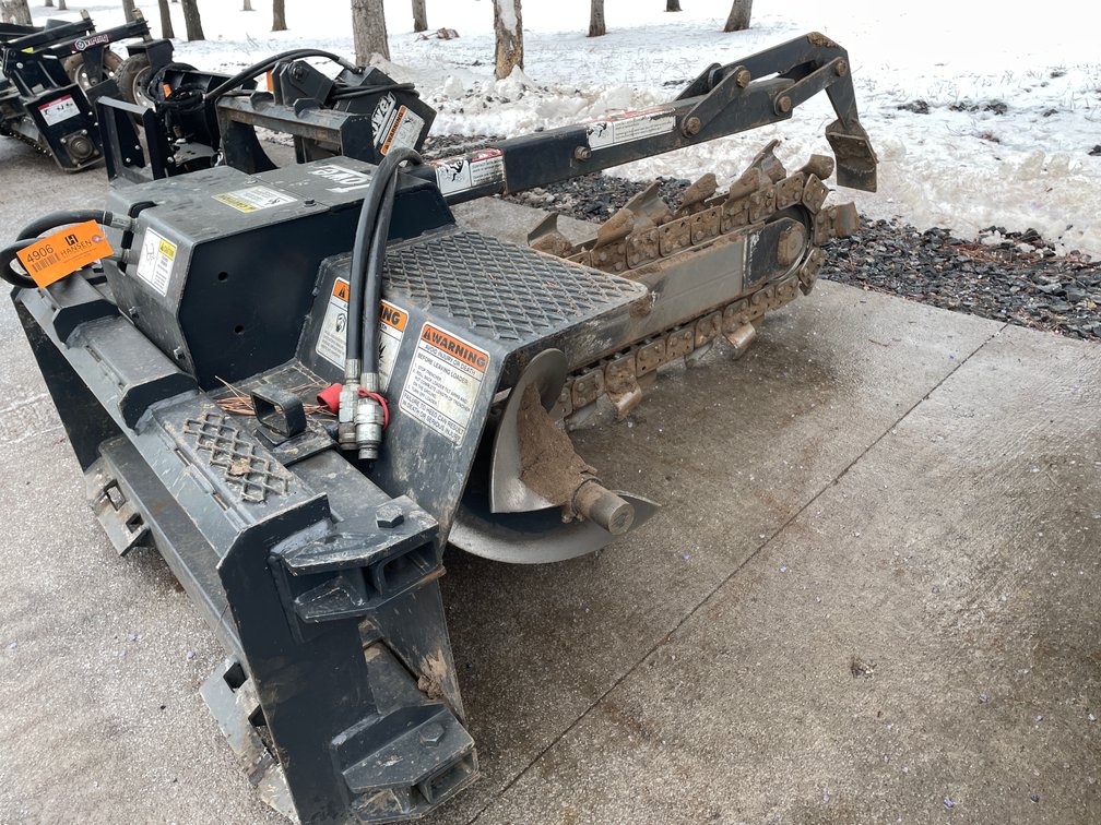 Lowe Skid Steer Mount XR21 Trencher