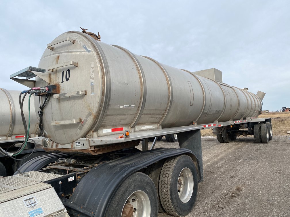 2012 Northern 8,500 Gallon Semi Manure Tanker (Has WI Title) (Waupun, WI)