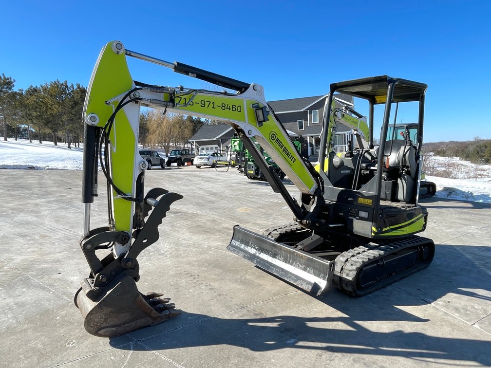 2021 Bobcat E32i Mini Excavator with Thumb