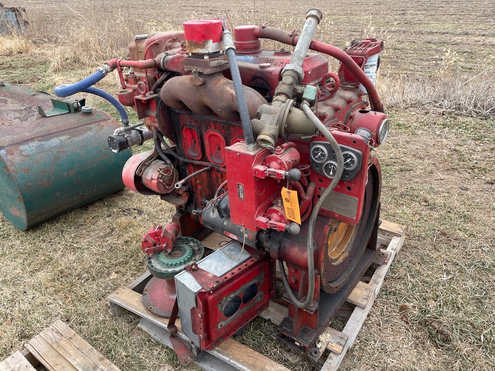 Detroit 471 Diesel Engine on Stand
