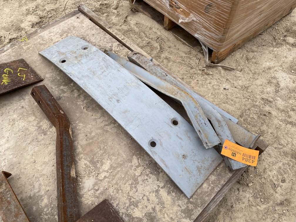 Mack LJ Style Grill Guard