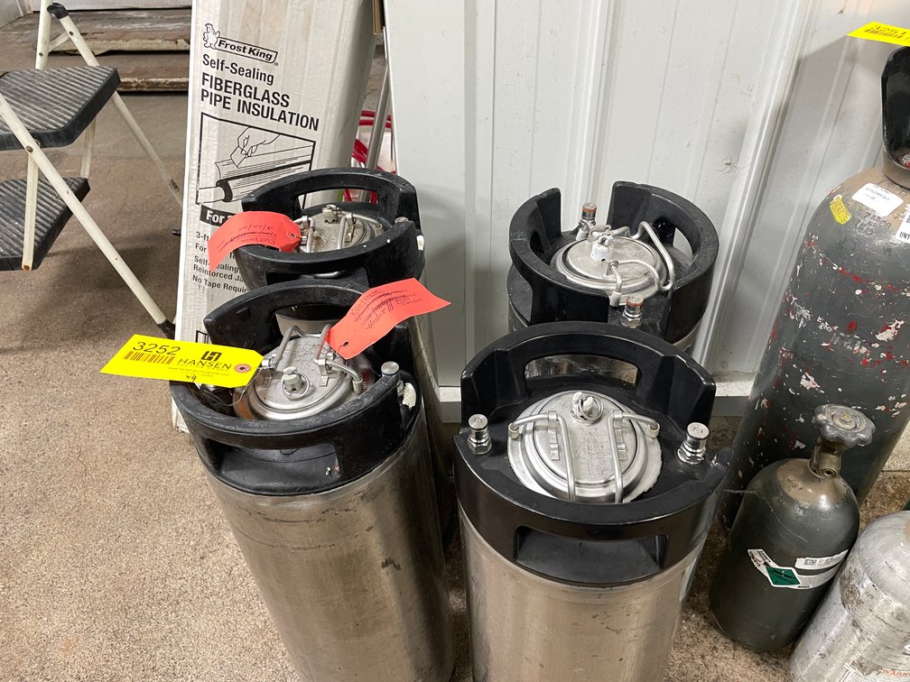 (4) Soft Drink Canisters