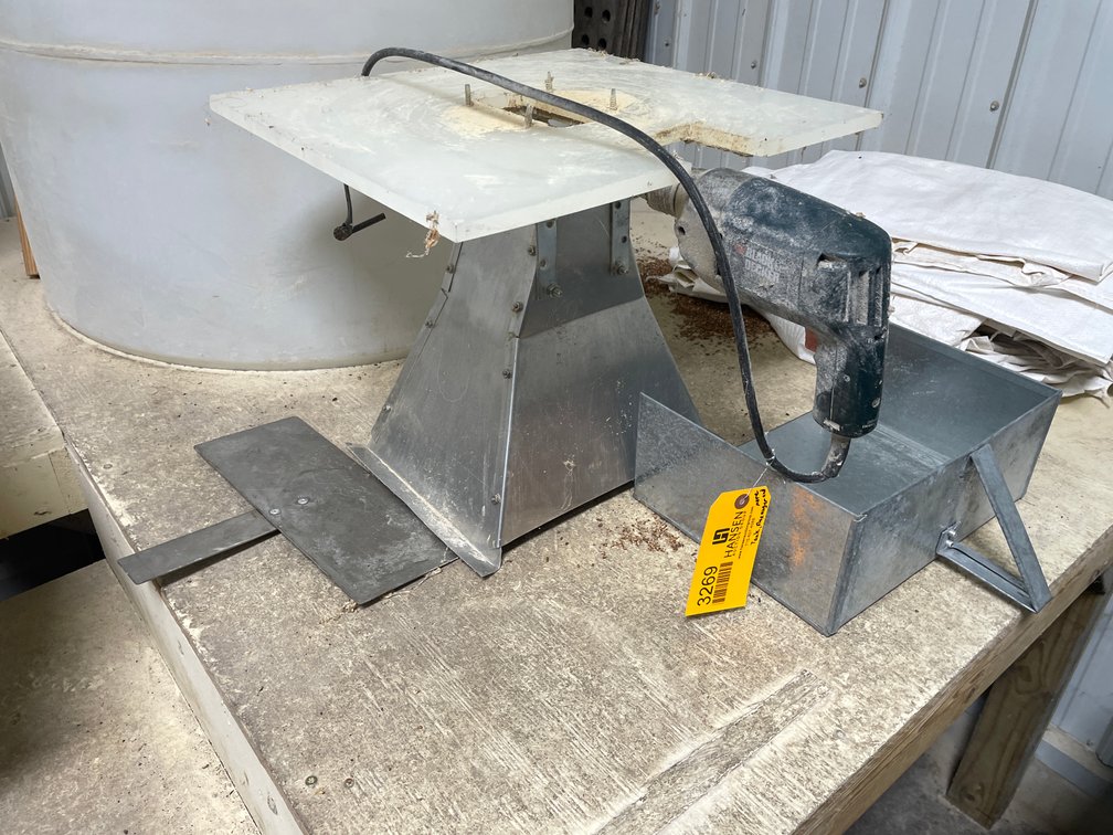 4" Flex Auger with Poly Hopper Tank