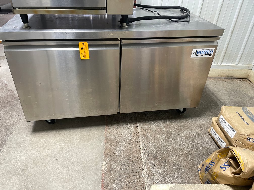 Avantco Refrigeration Stainless Steel Cooler on Casters