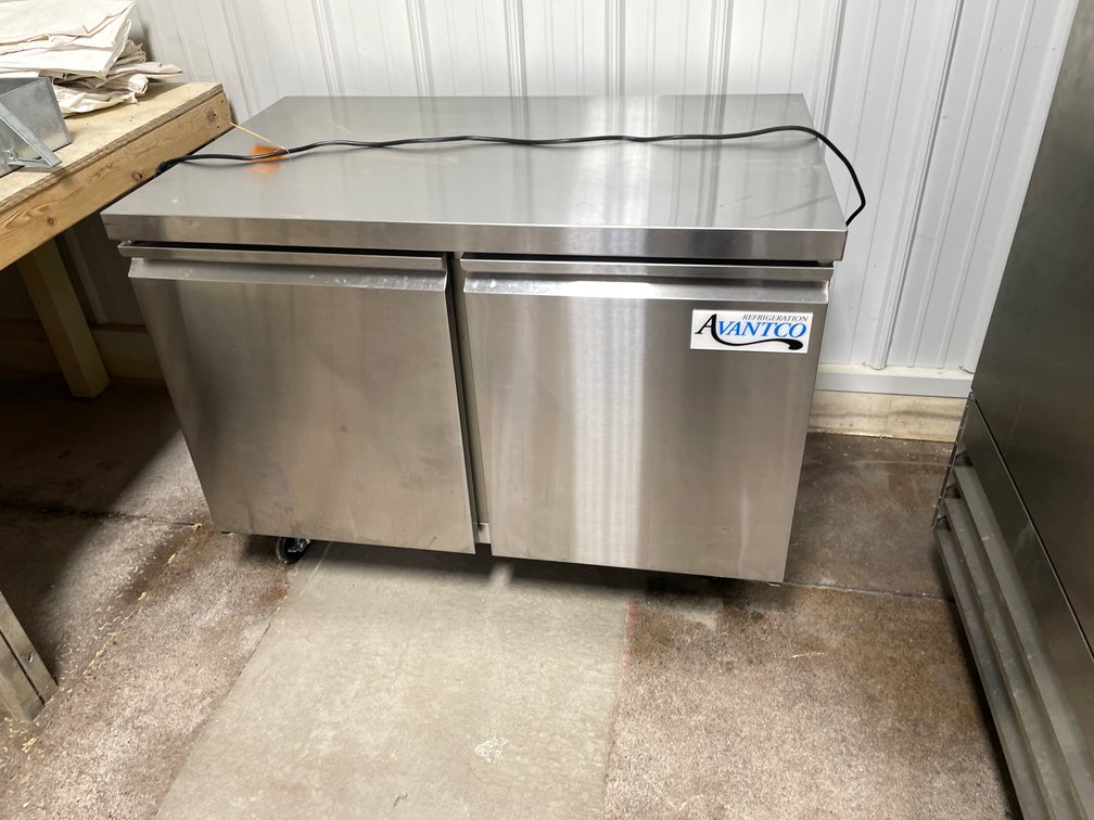 Avantco Refrigeration Stainless Steel Cooler on Casters