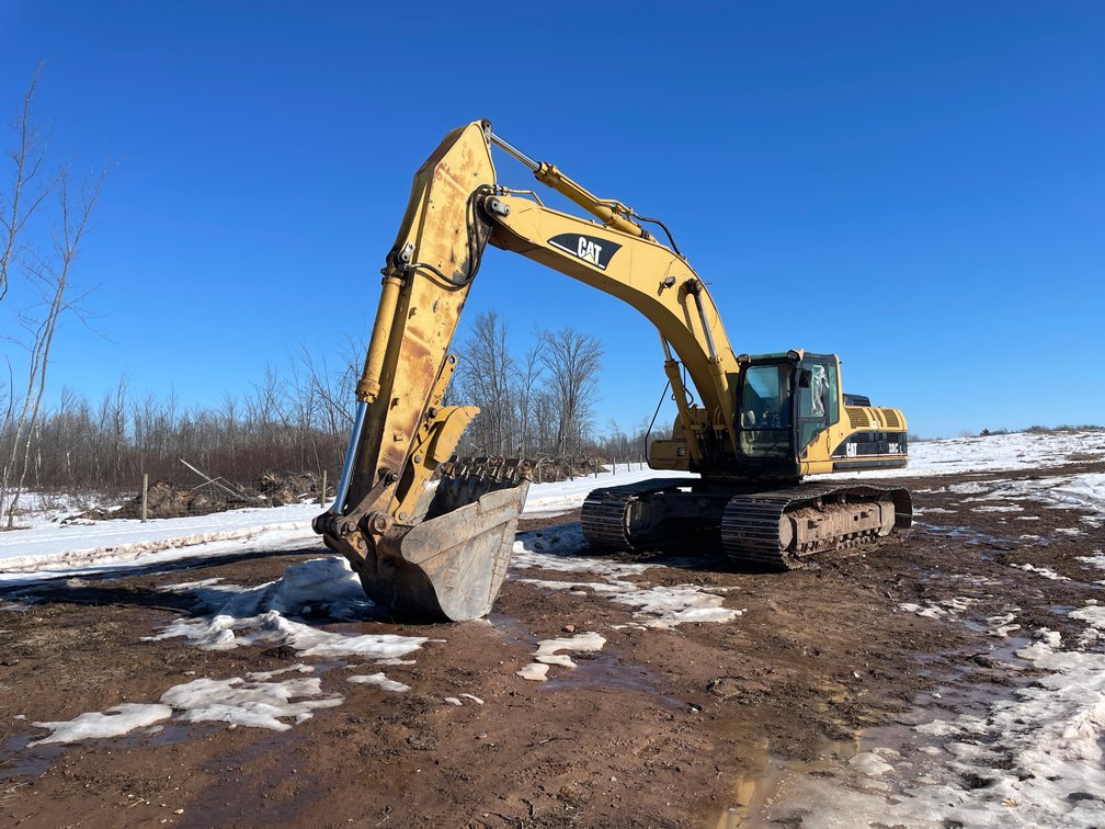 CAT 330C Excavator (Brook Park, MN)