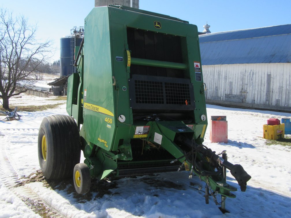 2012 John Deere 468 Sileage Special Round bailer