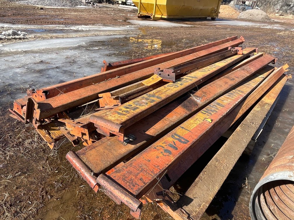 Pallet Rack Cross Beams