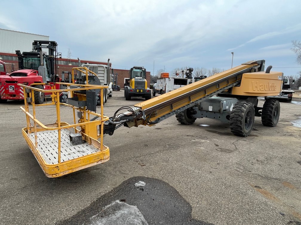 2015 Haulotte HT61RT 4x4 Telescopic Boom Lift