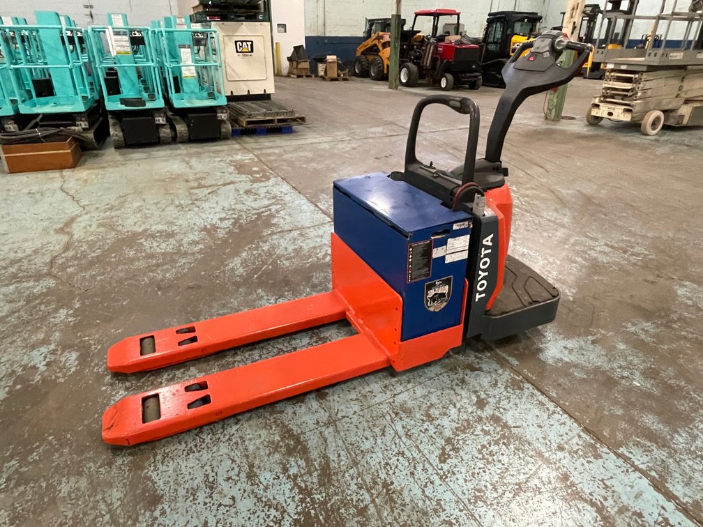 Toyota Ride On Electric Pallet Jack