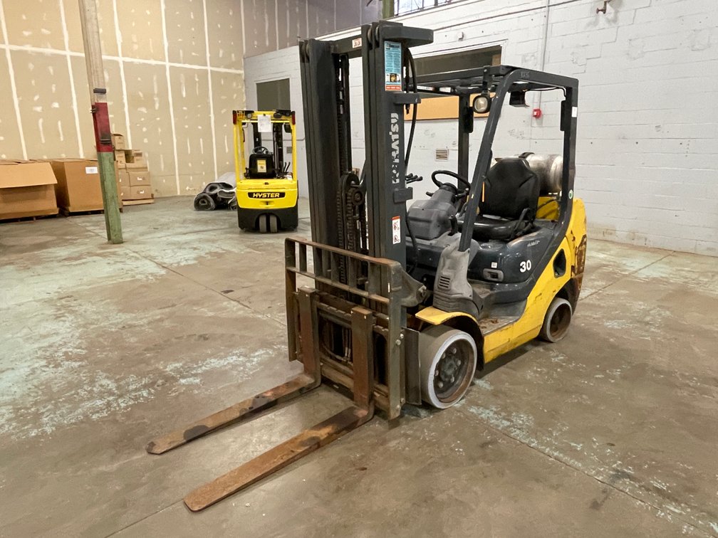 2013 Komatsu 30 Propane Forklift