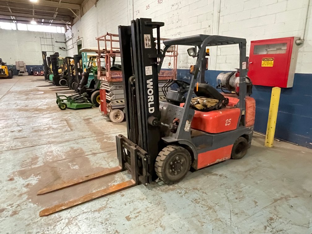 World-Lift 254 Propane Forklift