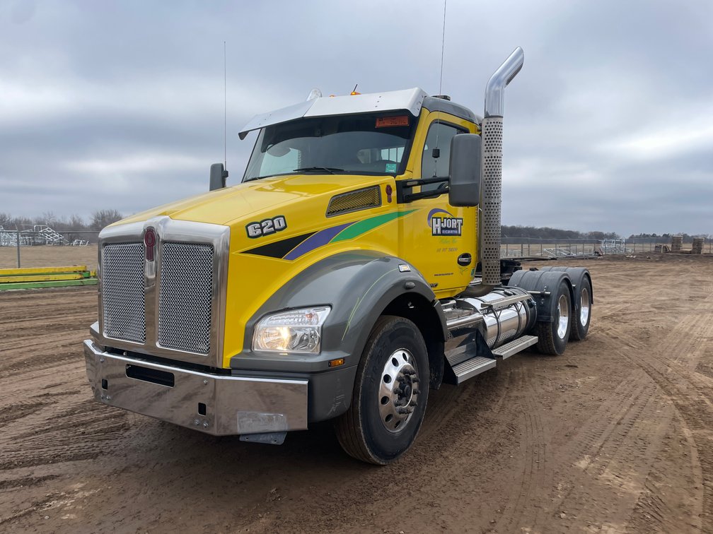 2019 Kenworth T880 Truck Tractor (Has MN Title)