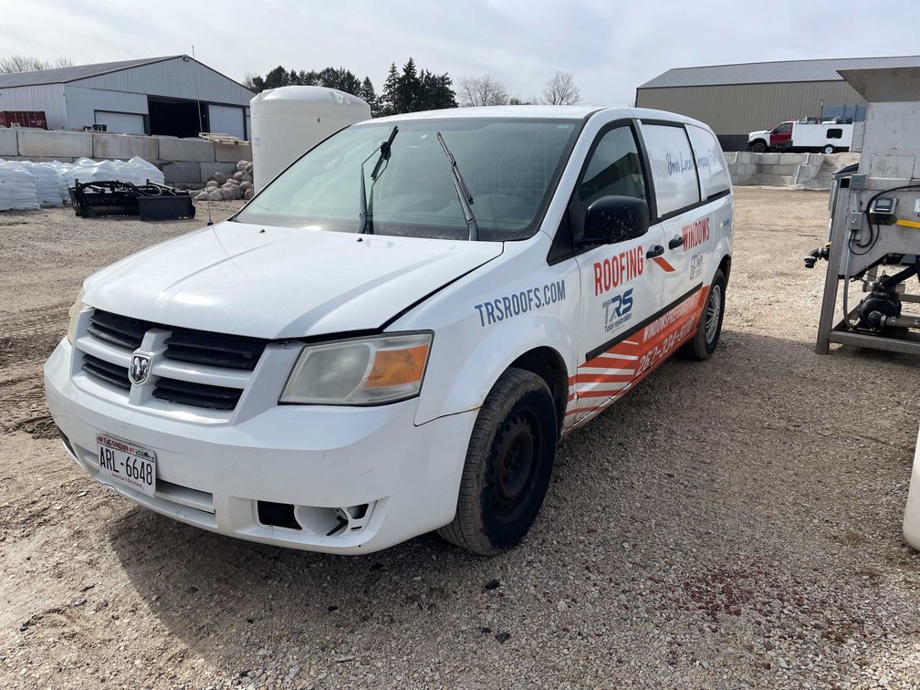 ****MILEAGE WAS UPDATED*** 2008 Dodge Cargo Van (Has WI Title)