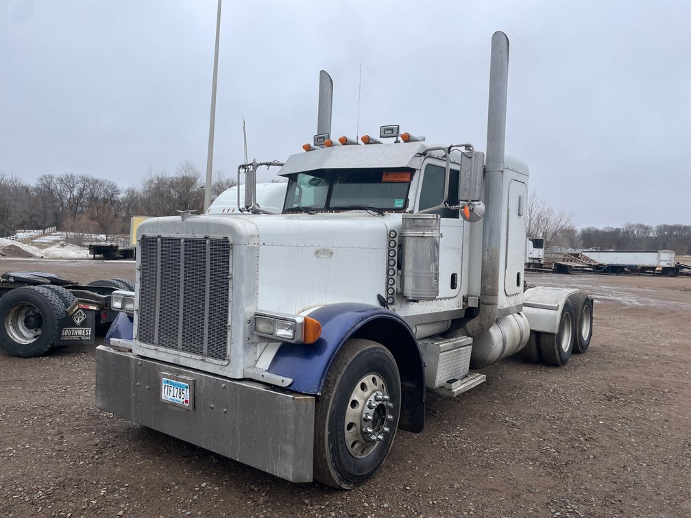 2007 Peterbilt 379 Truck Tractor (Has MN Title)