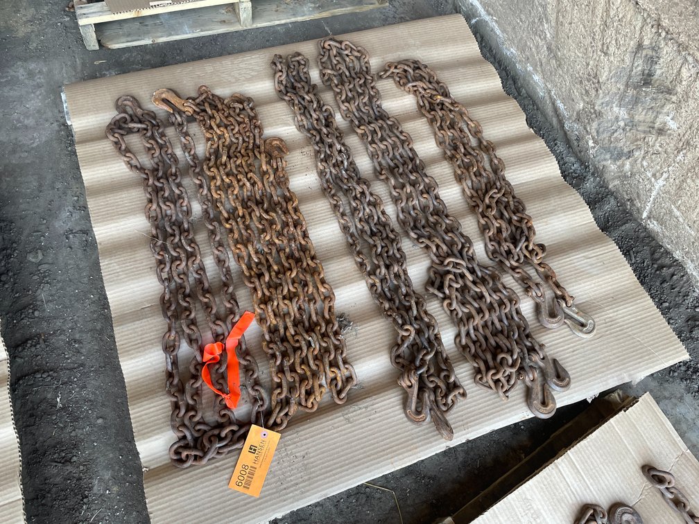 Pallet of Various Size Chain