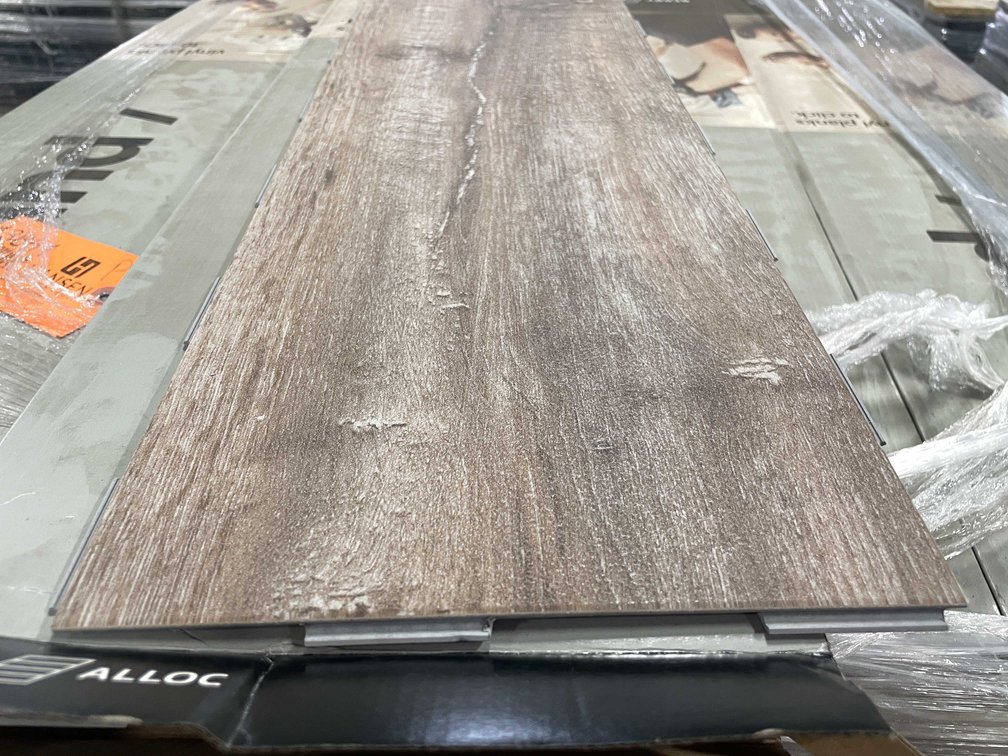 1653.35 Sq. Ft. BeauFlor Dream Click Lime Oak: SADDLE 669M - WATERPROOF Flooring (B)