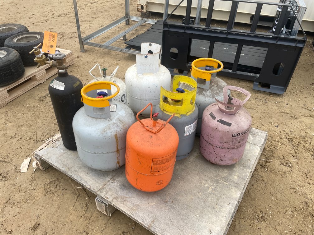 (7) Refrigerant Tanks and (1) Nitrogen/Argon Tank