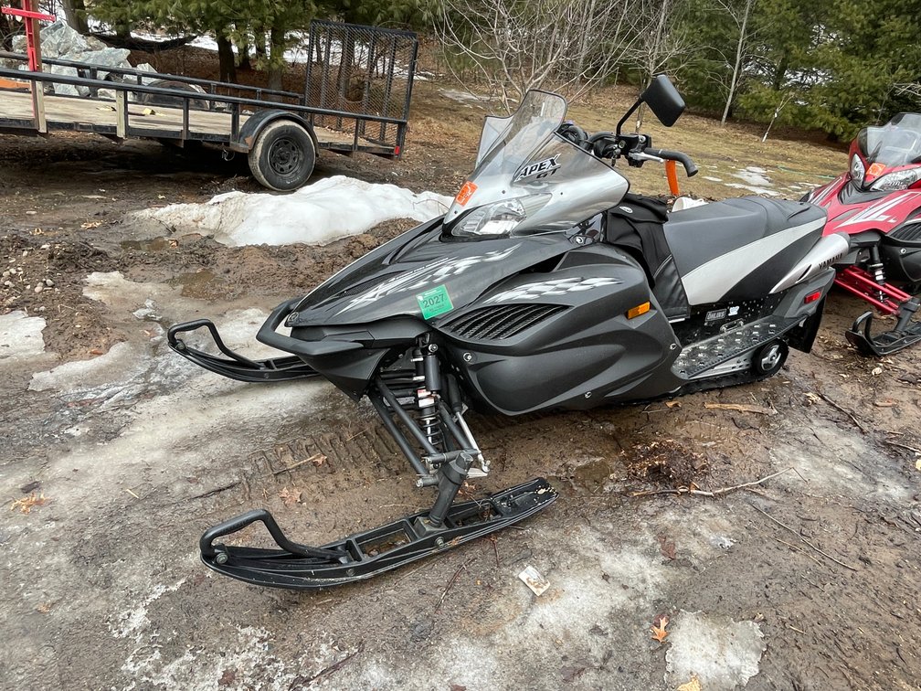 2007 Yamaha Apex GT Snowmobile (Fall Creek, WI) (No Registration Card)