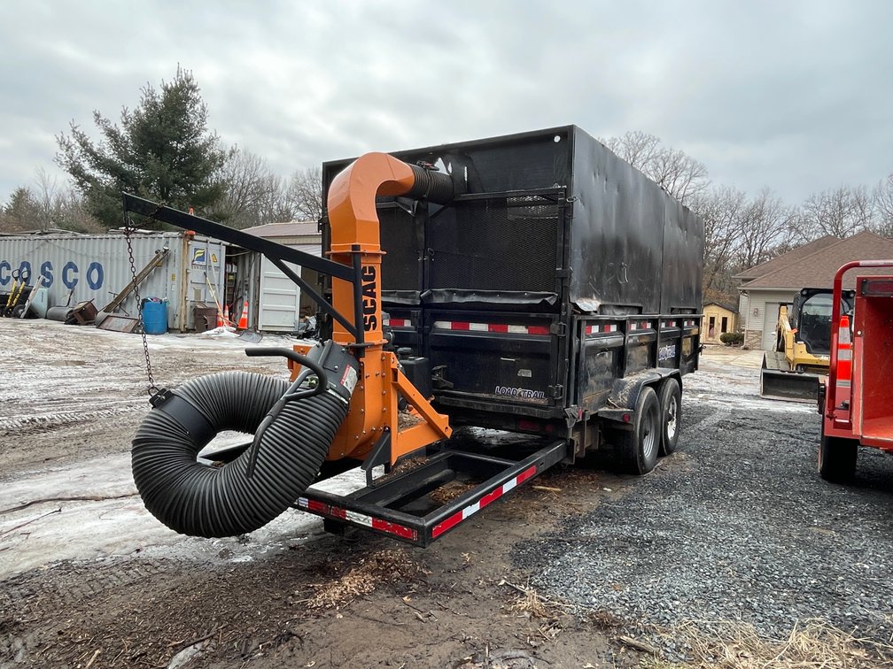 SCAG Vacuum System with Load Trail Dump Trailer (Fall Creek, WI) (WI Title in Delay)