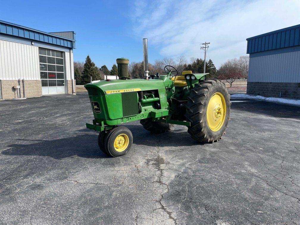 John Deere 4410 Pulling Tractor (Denmark, WI)