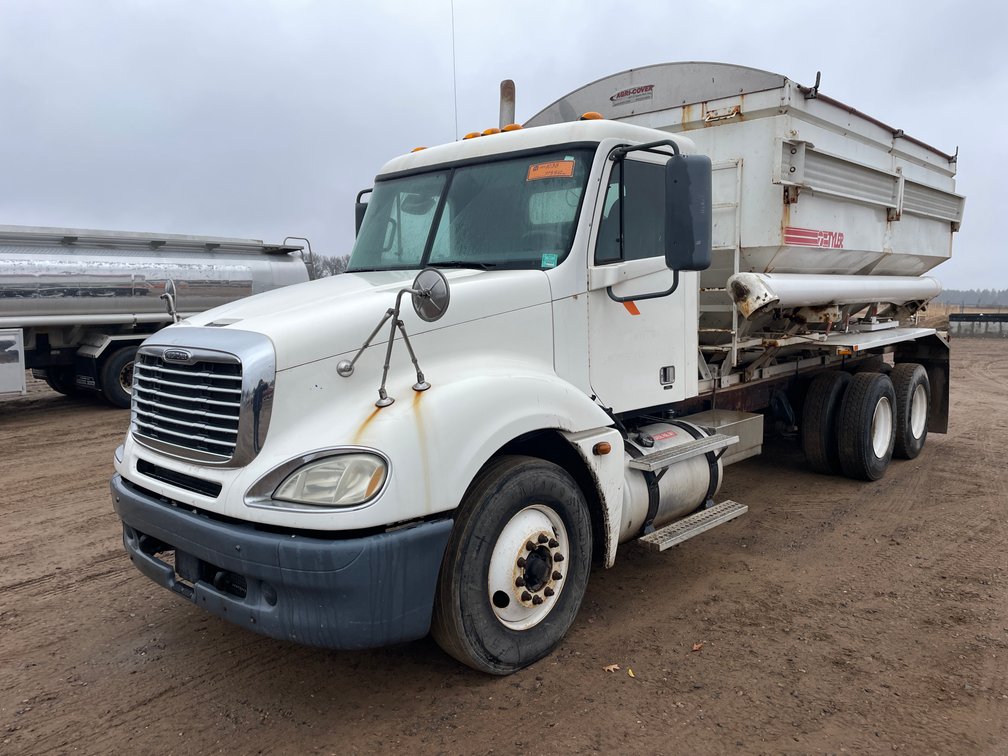 2005 Freightliner Grain Truck (Has MN Title)