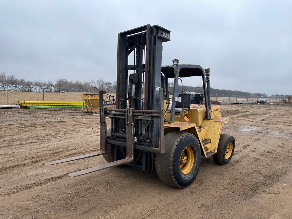 CAT RC60 Off-Road Forklift