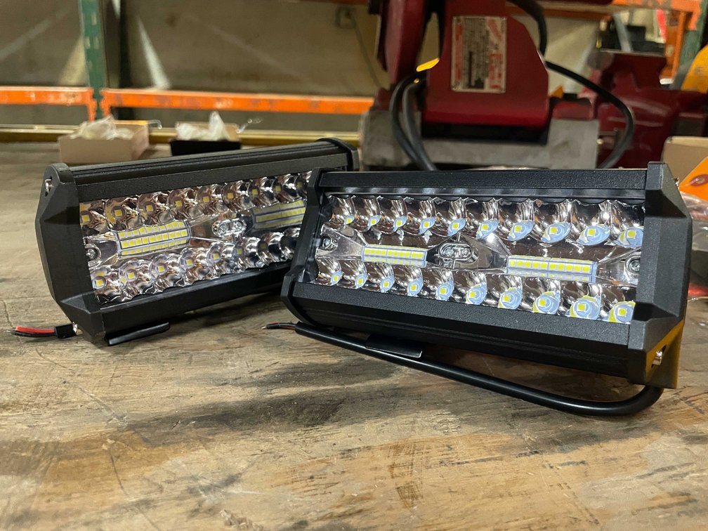 (2) LED 6-1/2" Long Work Lights, 12/24vdc (PR12)