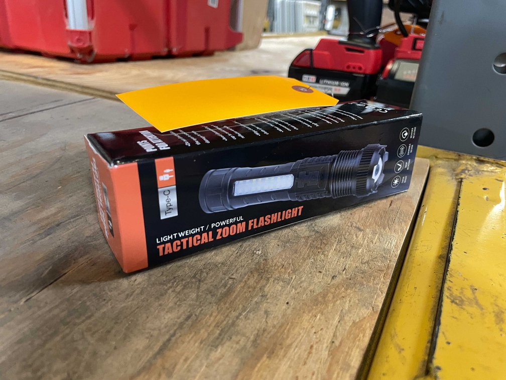 (1) Tactical LED Flashlight (PR12)