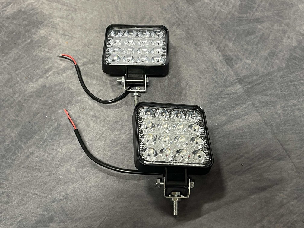 (2) LED 3-1/2" Work Lights, 12/24vdc (T6)