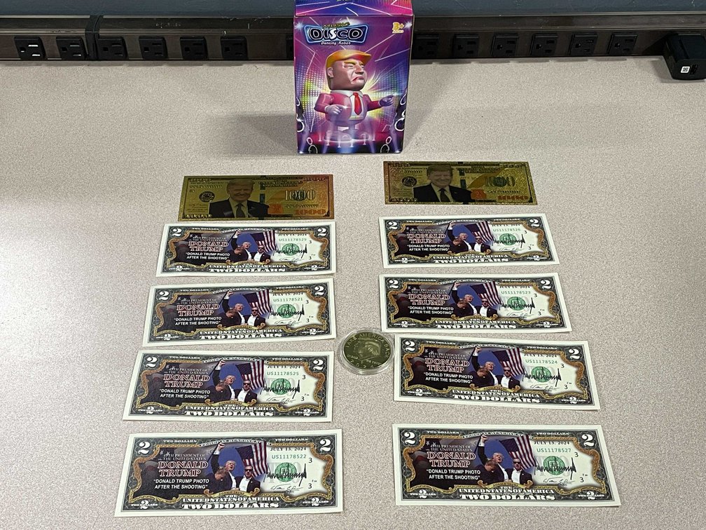 Donald Trump Collectibles (T2)