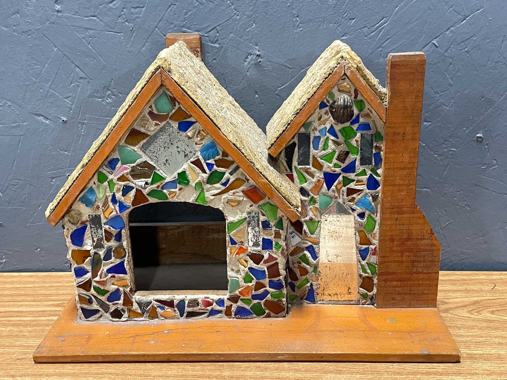 Handcrafted Mosaic House (T5)