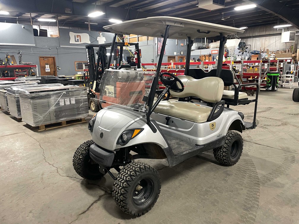 Yamaha Golf Cart (D)