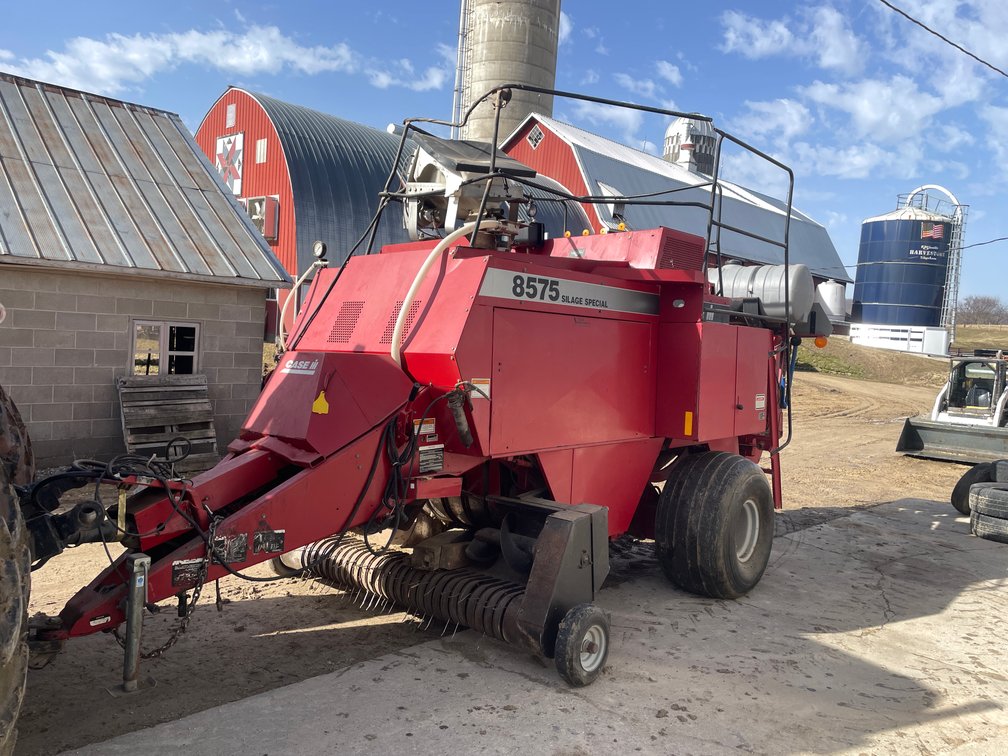 Case 8575 Square Baler