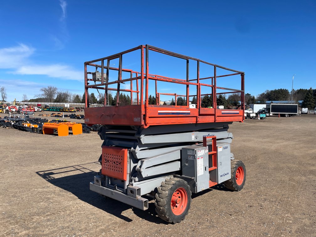 1996 Skyjack SJ8241 Scissor Lift