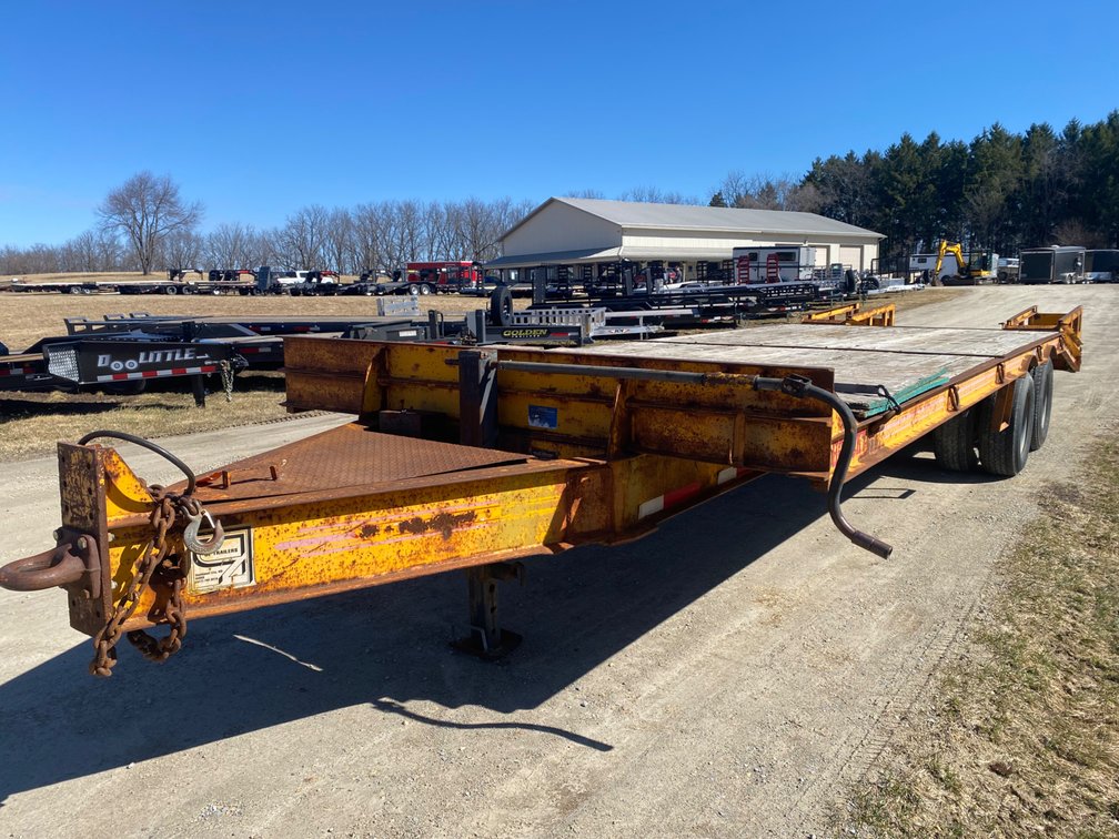 1996 CZ Deck Over Pintle Equipment Trailer (Has WI Title) (Helenville, WI)