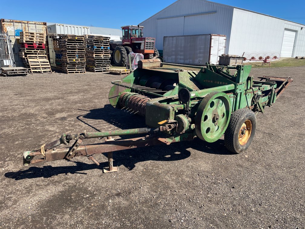 John Deere 14T Small Square Baler