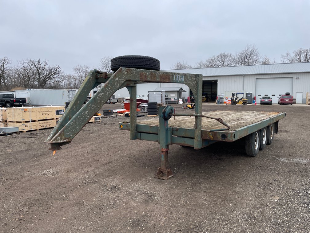 18' Gooseneck Trailer (No Title)
