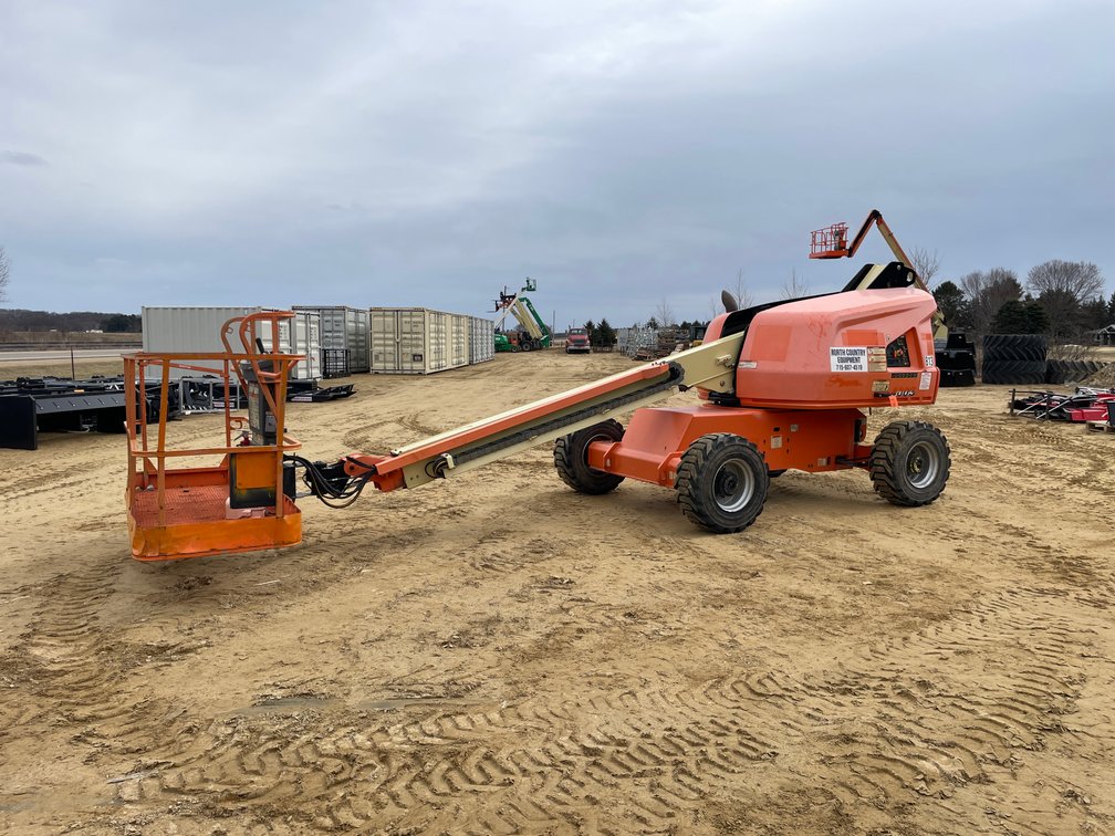 (B-13) JLG 400S Boom Lift