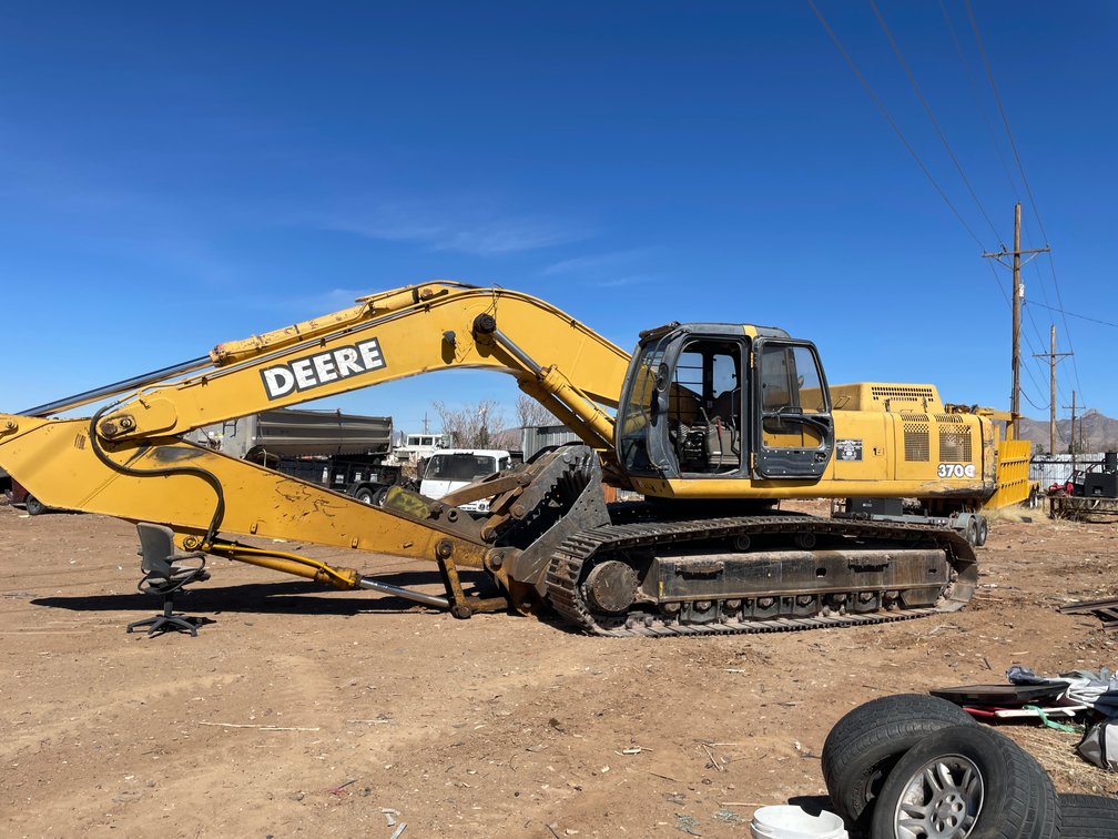 JD 370C Excavator (Offsite in Las Cruces)