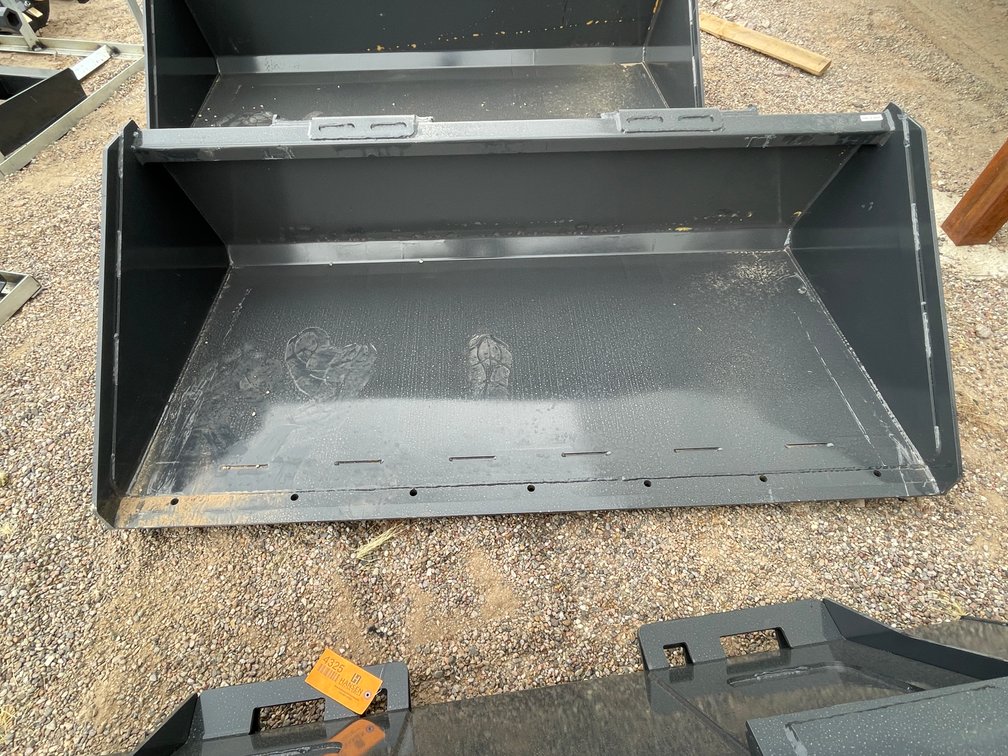 Unused 2026 Wolverine Skid Steer Track Duty Bucket Attachments