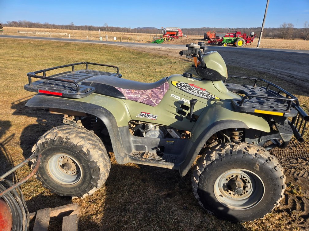 2004 Polaris Sportsman 400 4-Wheeler (No Registration Card)