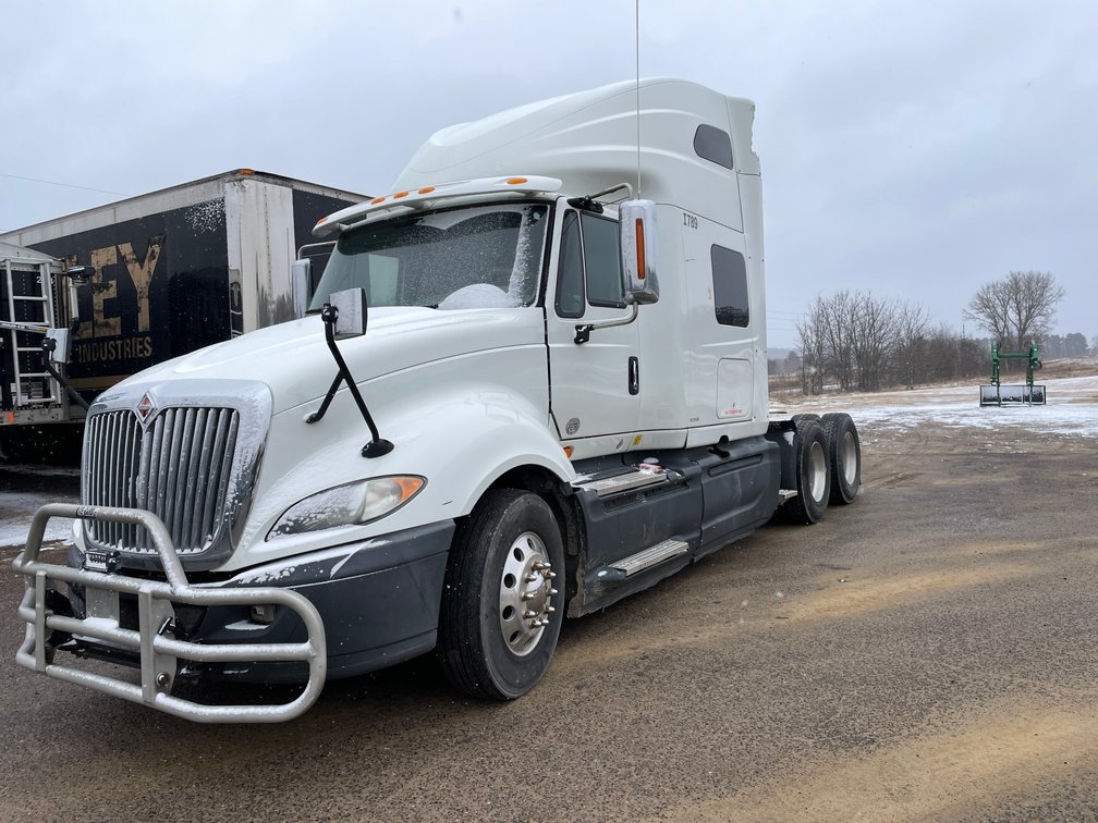 2016 International Prostar Semi (Has WI Title)