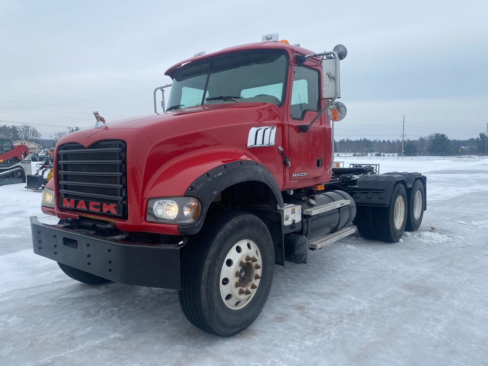 2009 Mack GU713 Semi-Tractor (Has WI Title) (Mosinee, WI)