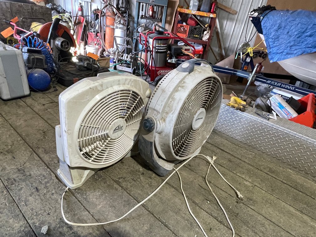 (2) Fans