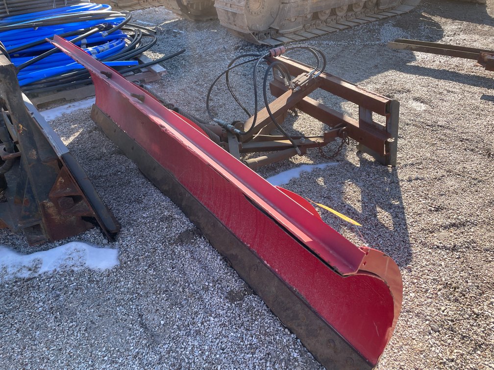 Universal Mount Skidsteer Snow Pusher