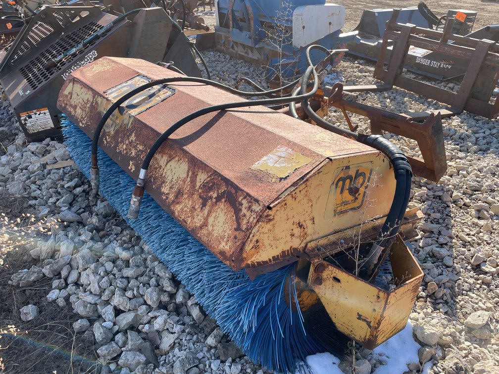 Universal Mount 6' MB Sweeper